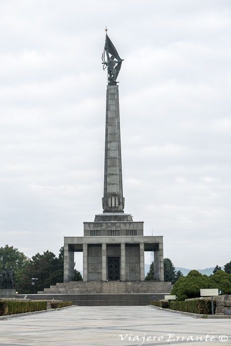 cementerio de Slavín